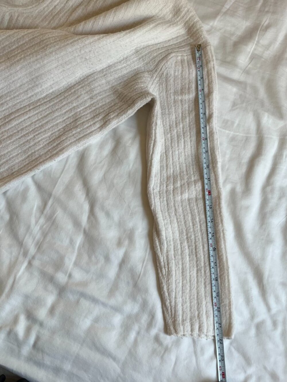 Vintage cream ribbed mock neck sweater - Picture 5 of 5
